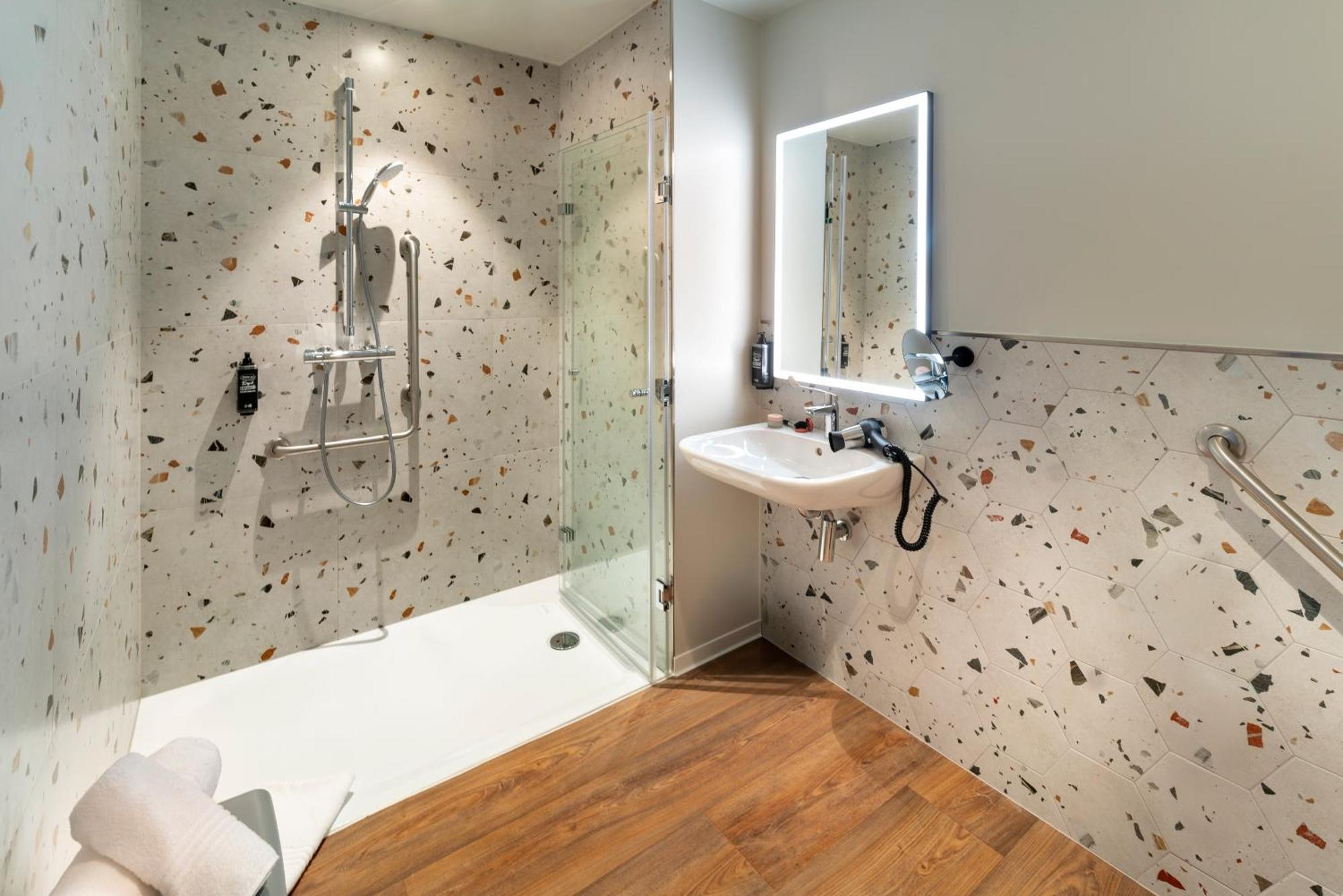 Ibis Styles Strasbourg Centre Republique Hotel Екстериор снимка